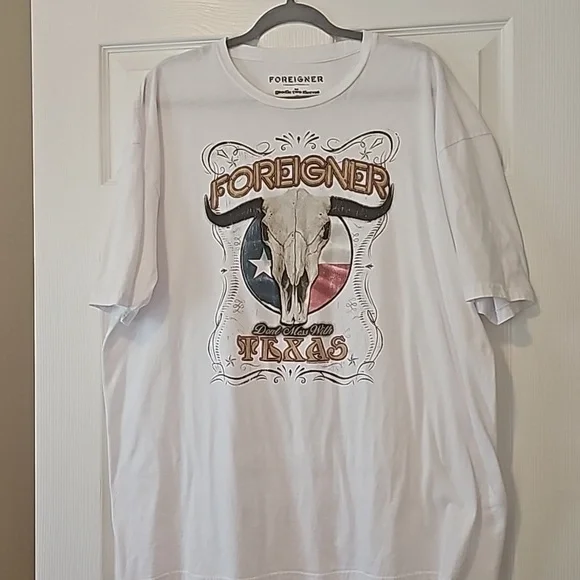 FOREIGNER band tee by goody two sleeves  x Maurice's white ss graphic, Size XXL - Picture 8 of 11